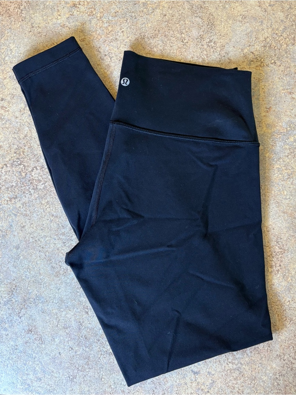 Lululemon Black Wunder Under High-Rise Tight 28" Size 12